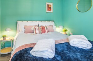 1 bedroom, iron/ironing board, WiFi, bed sheets - Greater Manchester | Cosy Home | Sleeps 4 (Sale)