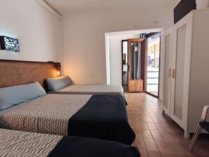 Basic Triple Room | Wi-fi percuma 