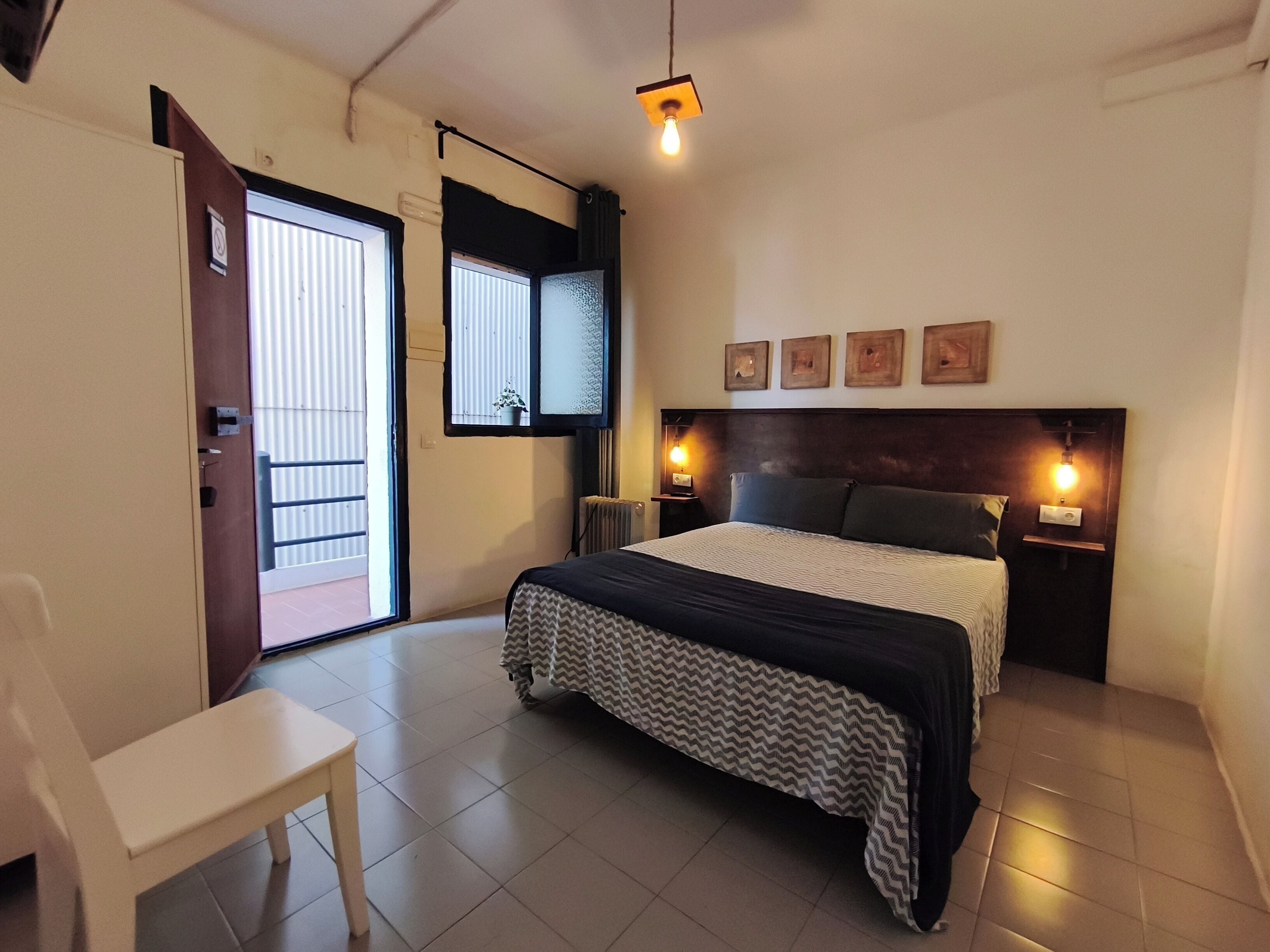 基本雙人房 | 免費無線上網、床單