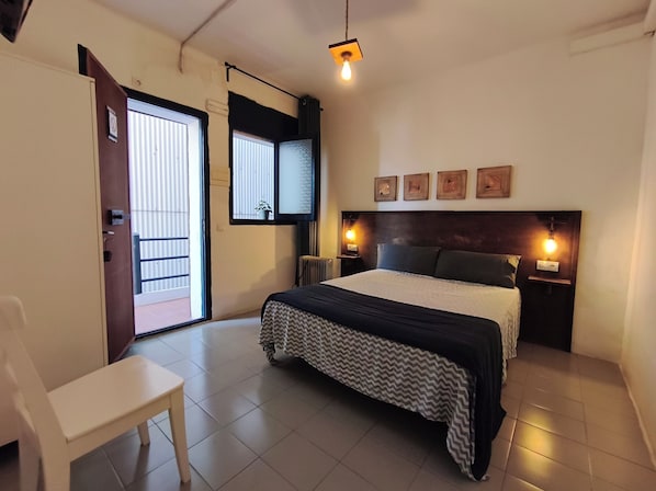 Free WiFi, bed sheets - Hostalet de Canet (Canet de Mar)