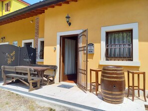 تناول الطعام بالخارج