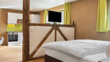 Desk, WiFi, bed sheets, wheelchair access