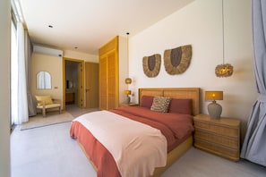 Villa, Mountain View | In-room safe, blackout curtains, iron/ironing board, free WiFi