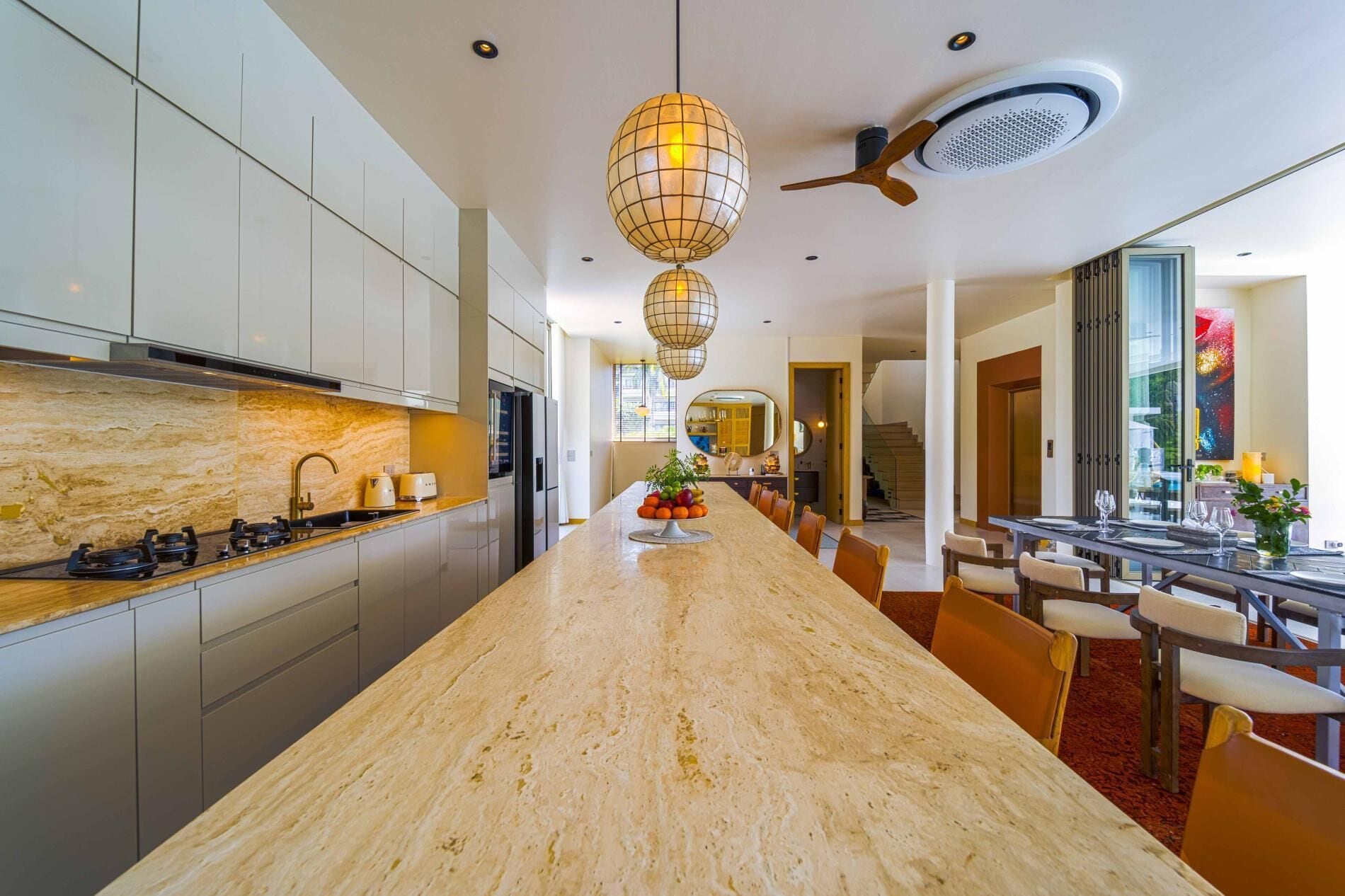 Villa, uitzicht op bergen | Privékeuken | Een koelkast/vriezer, een magnetron, een oven, een kookplaat