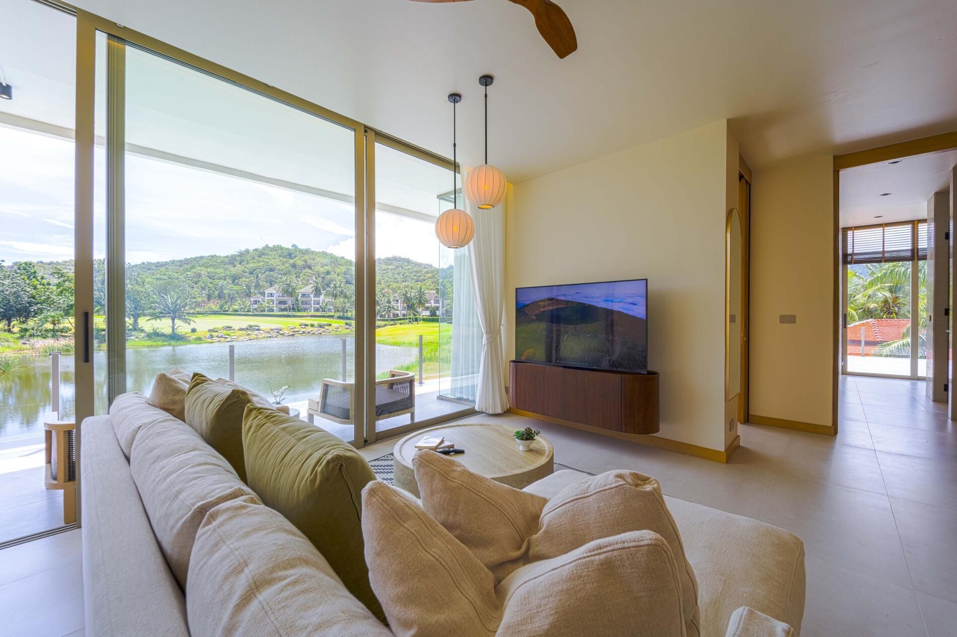 Villa, fjellutsikt | Utsikt fra rommet