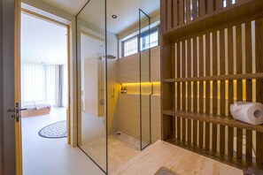 Villa, Mountain View | Bathroom | Toilet paper - Ultra-Modern 6-Bedroom in GolfCourse PH6 (Cha-am)