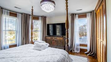 3 bedrooms, iron/ironing board, WiFi