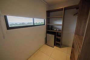 컴포트 스튜디오 스위트 | 옷장