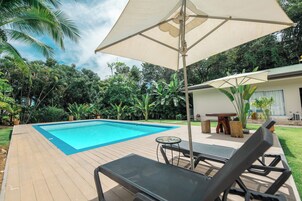 2 piscinas al aire libre