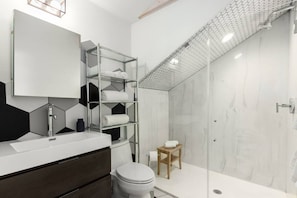 Hair dryer, towels - Chic ATL Stay | Private, Near BeltLine + Parking (Atlanta)