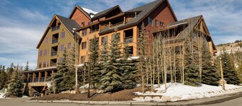 Slope-Side Luxury Condo - Pool with Slide, Hot Tubs, & More!