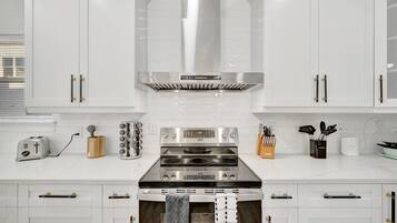 Apartment | 4 bedrooms, Internet