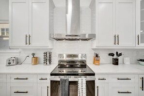 Apartment | 4 bedrooms, Internet