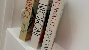 Dusche, kostenlose Toilettenartikel, Haartrockner, Handtücher