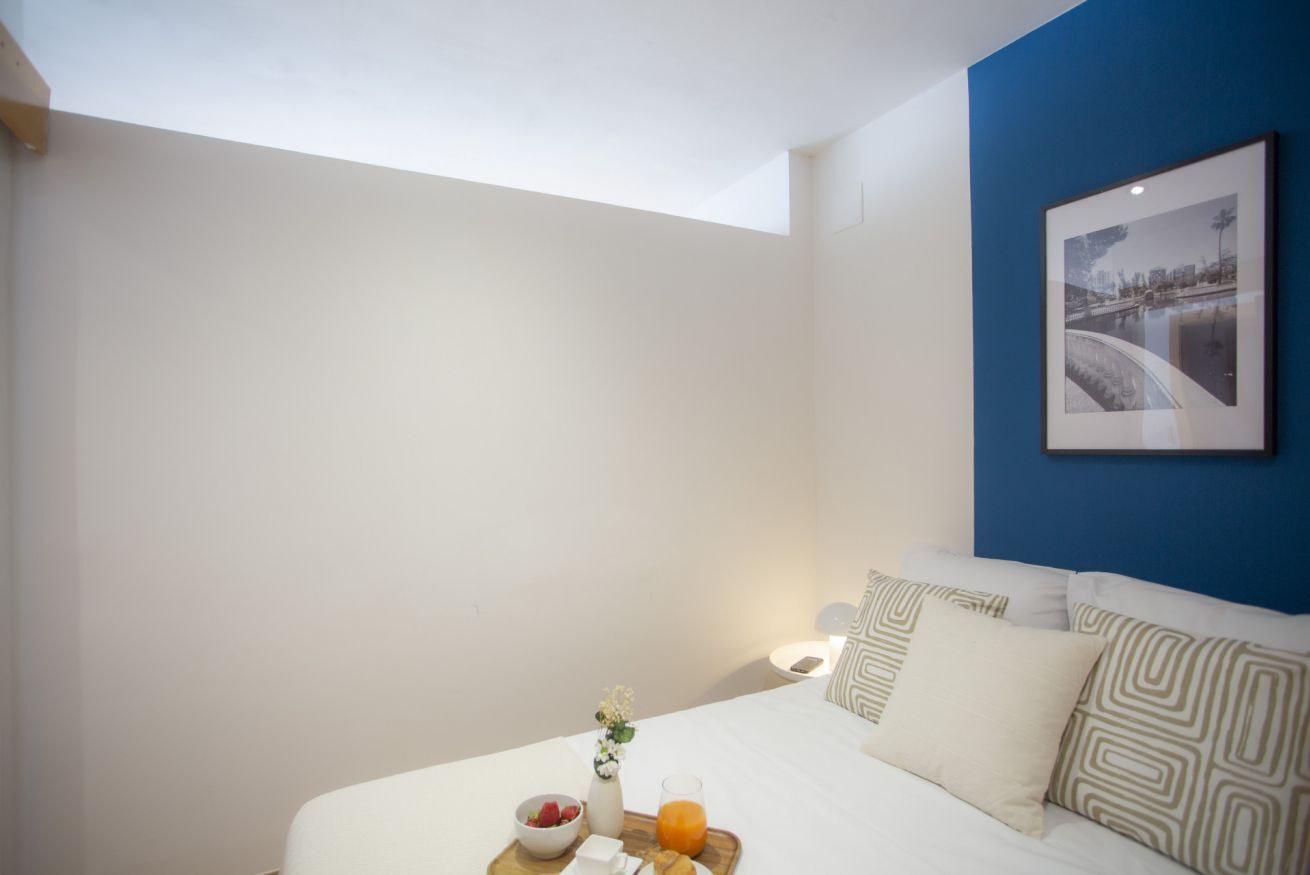 3 bedrooms, iron/ironing board, bed sheets