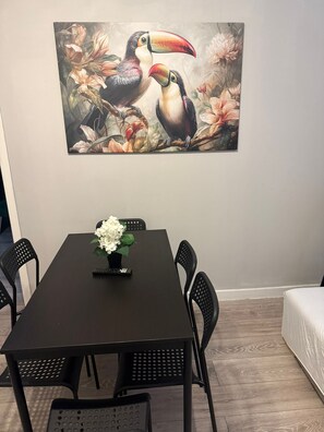 基础公寓 | 客厅