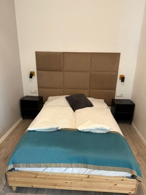 ベーシック アパートメント | アイロン / アイロン台、WiFi (  無料)