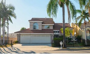 Ferienhaus | 4 Schlafzimmer, Internetzugang