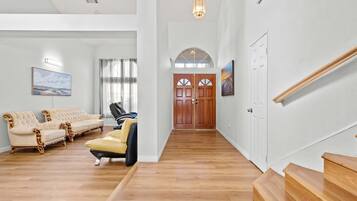 House | 4 bedrooms, Internet