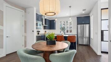 Nhà | 5 phòng ngủ