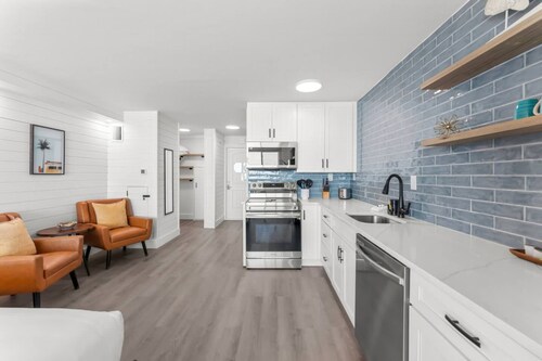 Renovated Beach Front Ocean View Condo TOG 723