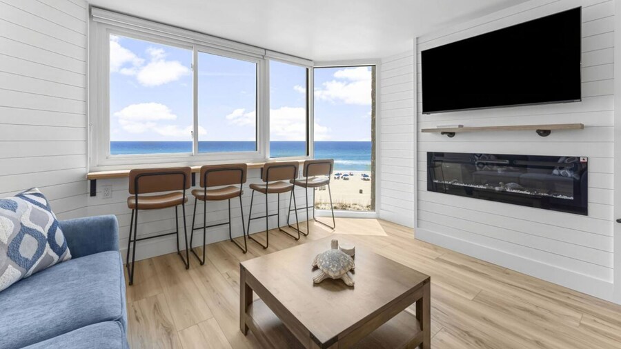 Beach Front Ocean View Condo - Top of the Gulf 521