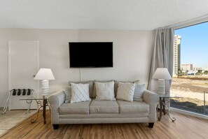 Apartment | 1 bedroom - Top of the Gulf 508 - Beach Front Resort With View (Panama City Beach)