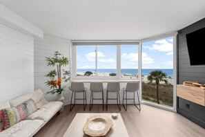 1 bedroom - Renovated Beach Front Ocean View Condo TOG 321 (Panama City Beach)