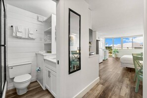 1 bedroom - Top of the Gulf 410 Beach Front Condo - Renovated (Panama City Beach)