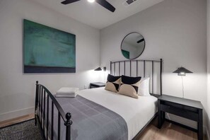 2 Schlafzimmer, Bügeleisen/Bügelbrett, Reisekinderbett, WLAN