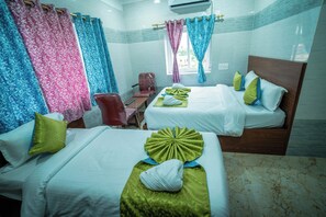 9 عدّة غرف نوم وواي فاي وملاءات أسرّة