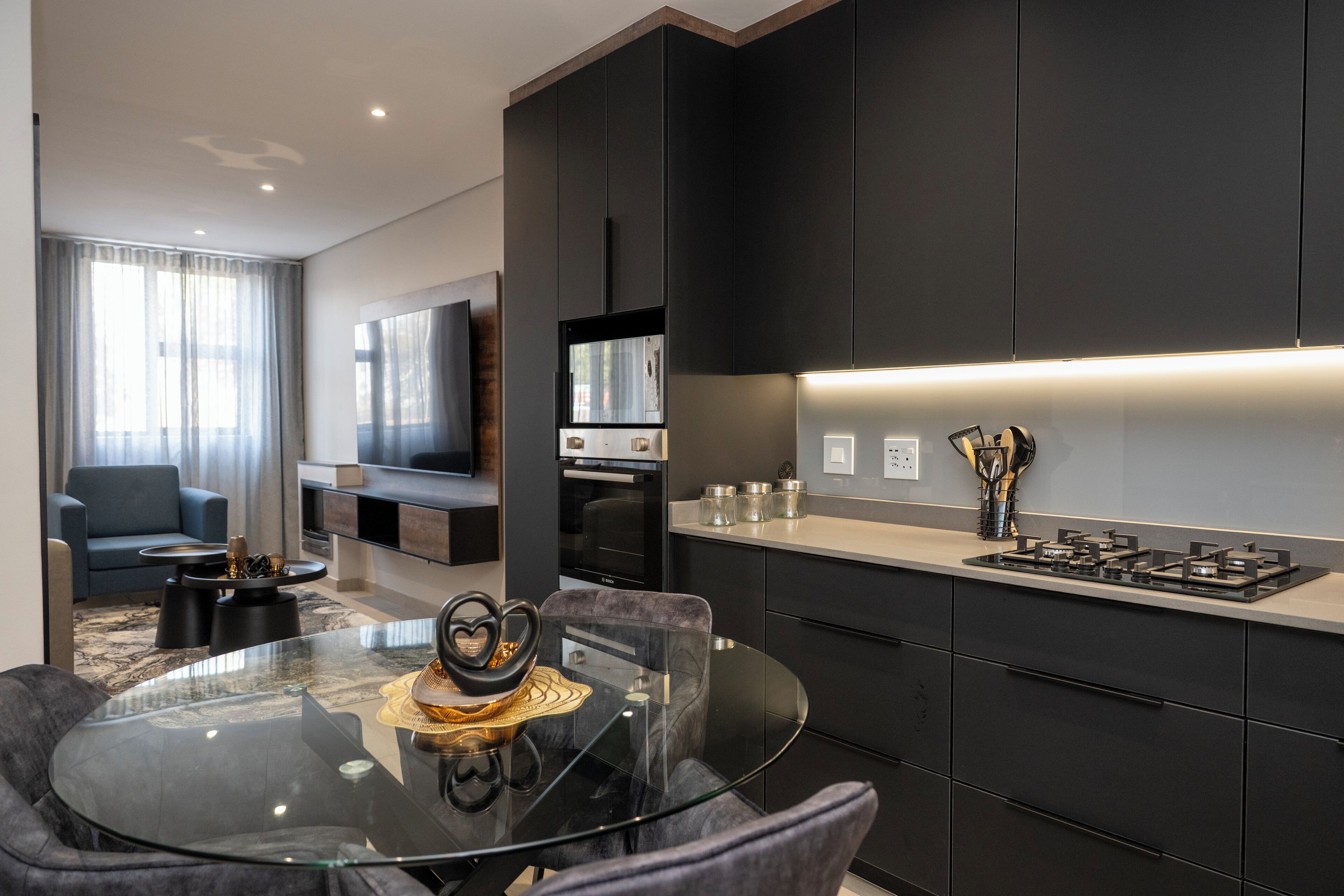 Deluxe Studio, Balcony, City View | Private kitchen | Full-size fridge, microwave, oven, stovetop