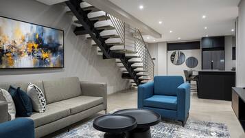 Penthouse Executive, 4 phòng ngủ, ban công, quang cảnh thành phố | Khu phòng khách