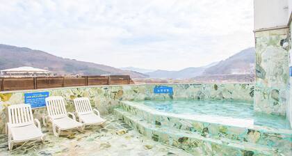 Benikea Hotel CheongDo Hot Spring