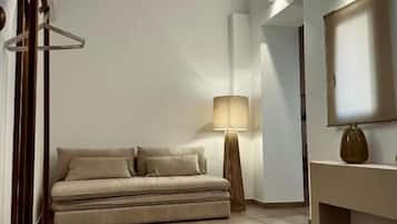 In-room safe, iron/ironing board, free WiFi