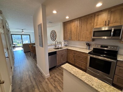 Salty Kisses at Summerhouse - Heated Pools, Ocean Views, Beach Access