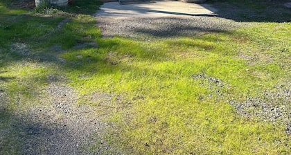 Charming 1-bedroom cottage in Central Point with AC