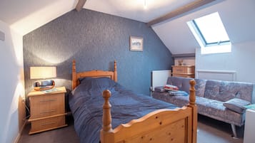 Family Suite, Non Smoking, Pets Not Allowed | Blackout drapes, iron/ironing board, free WiFi
