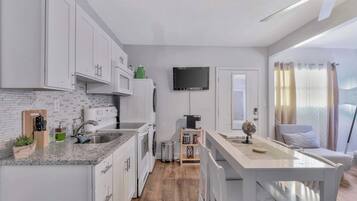 Departamento, con acceso para personas discapacitadas | Cocina privada