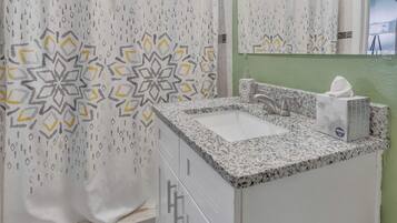 Departamento, con acceso para personas discapacitadas | Baño