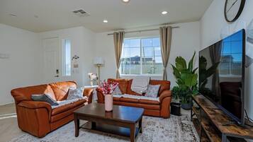 Apartment | 3 bedrooms, Internet