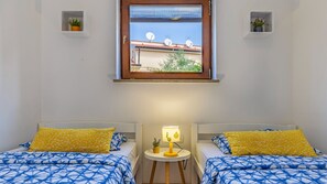 4 bedrooms, free WiFi, bed sheets