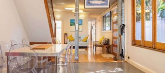 Colorful 3BR Terrace w/ Courtyard, Erskineville.