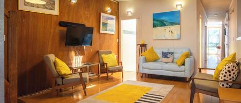 Televisión, oficina