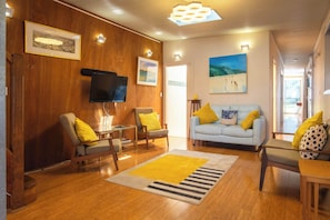 تلفزيون، مكتب