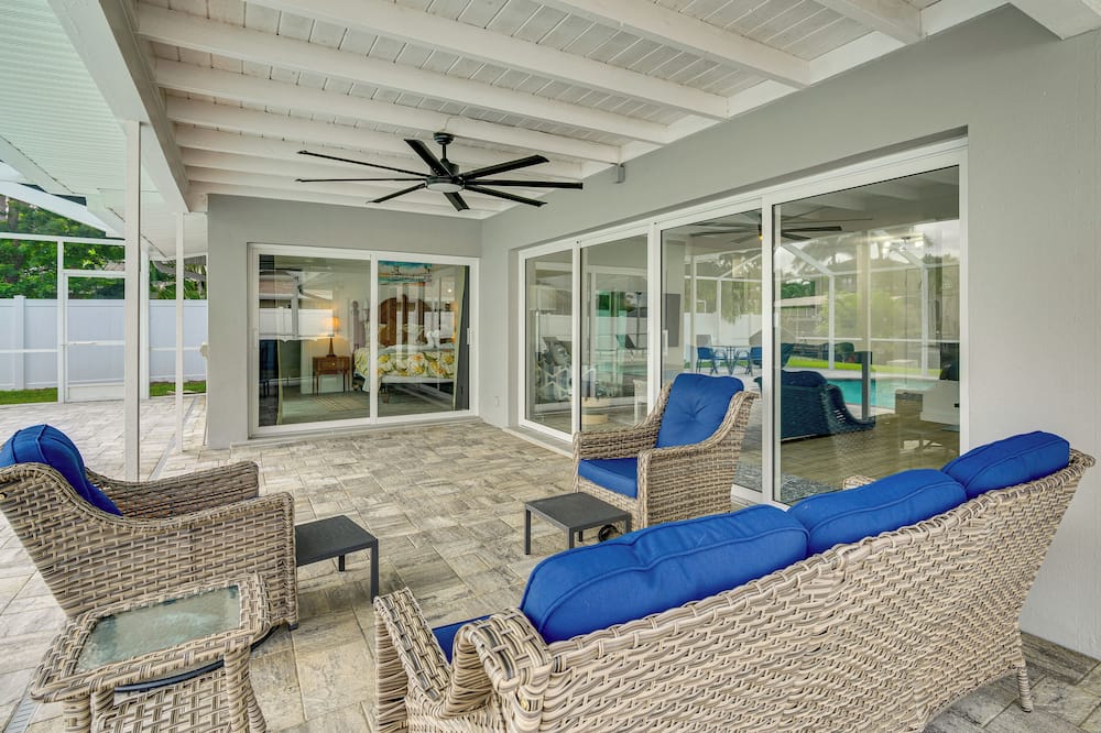Fish & Swim: Waterfront Home w/ Dock in Cape Coral - Sanibel Island