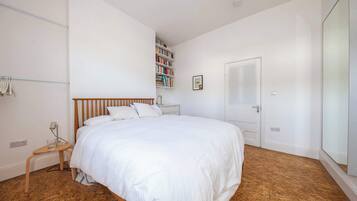 1 bedroom, iron/ironing board, Internet, bed sheets