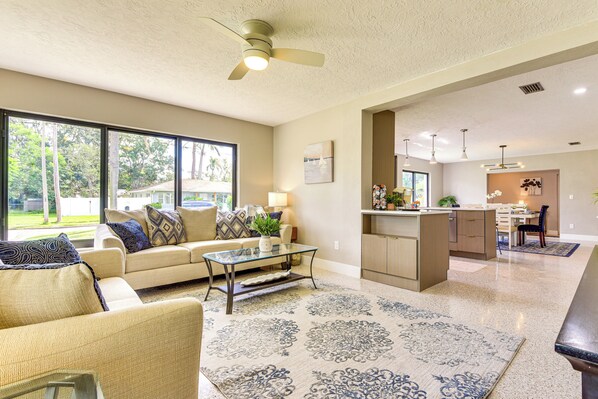 House (3 Bedrooms) | Interior