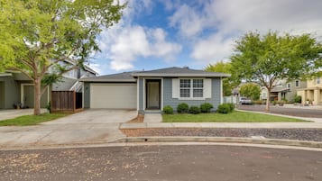 Hus (3 Bedrooms) | Fasade