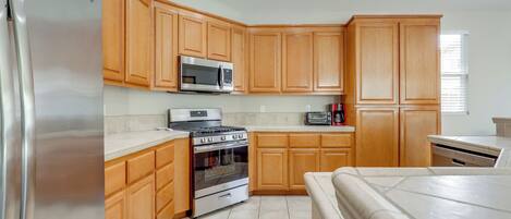 House (3 Bedrooms) | Interior